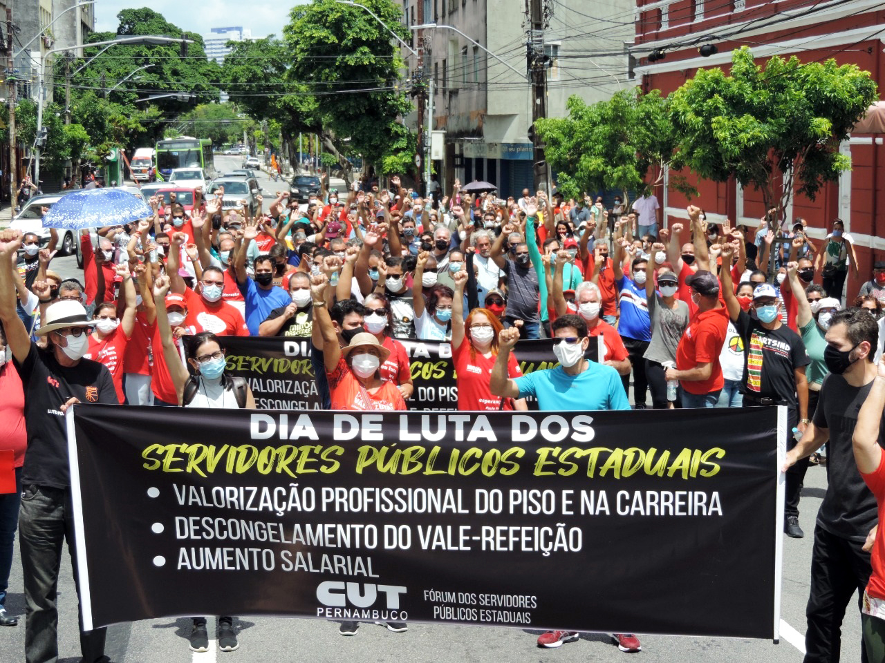 Dia De Luta Servidores Cobram Reposi O Salarial Concurso P Blico E